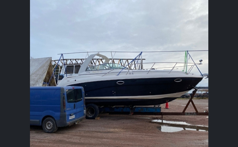Rinker 320 Fiesta Vee-kuva-4
